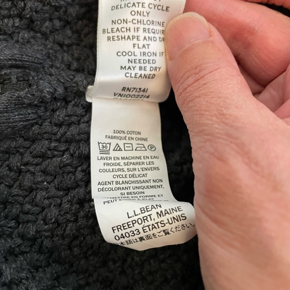 LL Bean Signature Navy Blue Cable Knit Sweater Large - Picture 8 of 8
